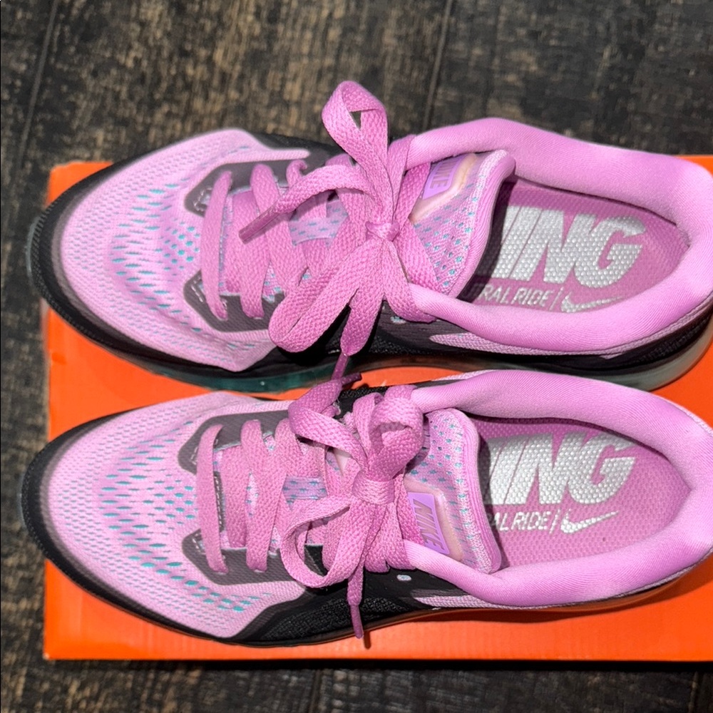 Nike AirMax - Picture 3 of 7